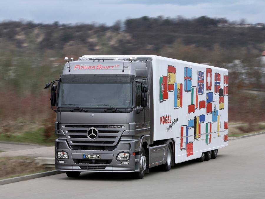  Mercedes-Benz Actros 1844 2002 года  (фото 6 из 15)